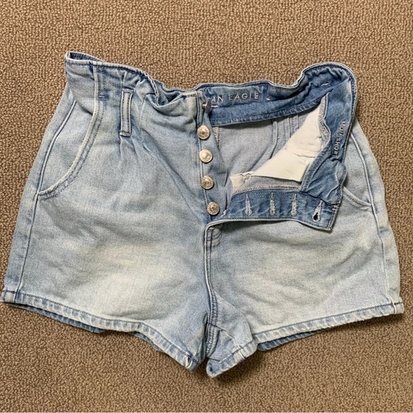 American Eagle Mom shorts- Denim Blue High-Waisted Shorts - Picture 1 of 3